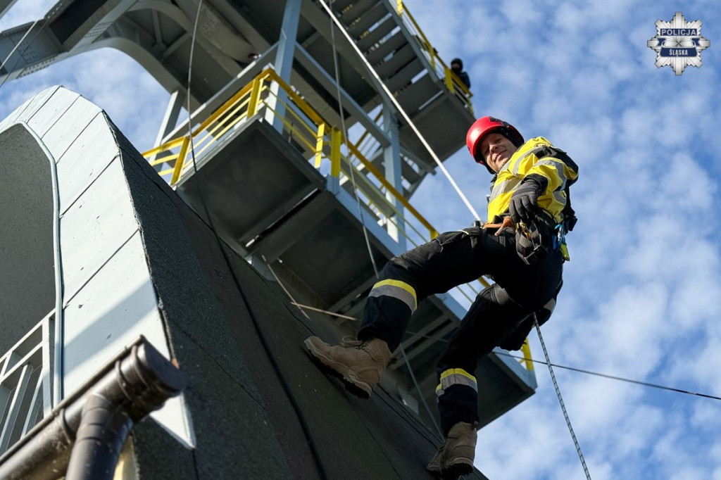 Tarnowskie Góry. Brudna bomba i poszukiwany pilot drona