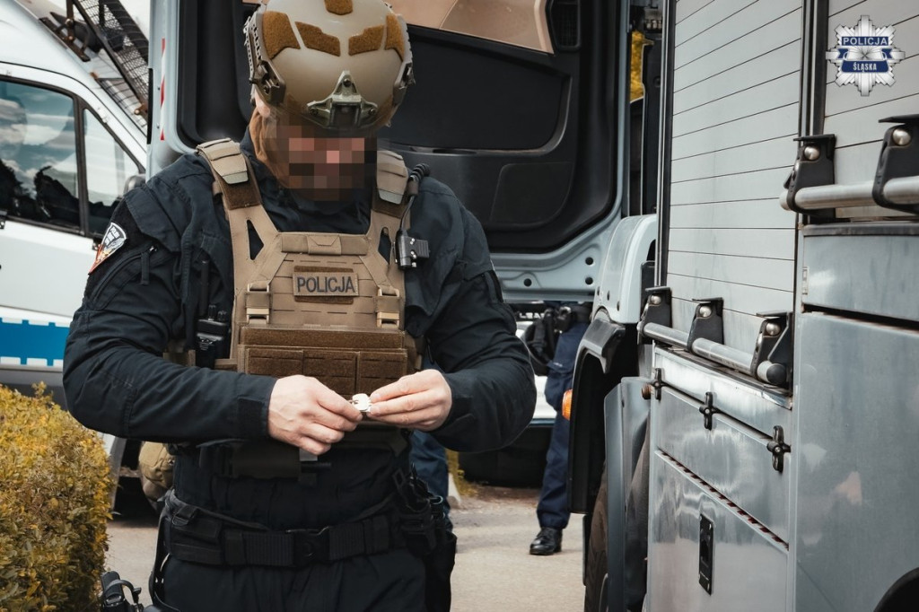 Tarnowskie Góry. Brudna bomba i poszukiwany pilot drona