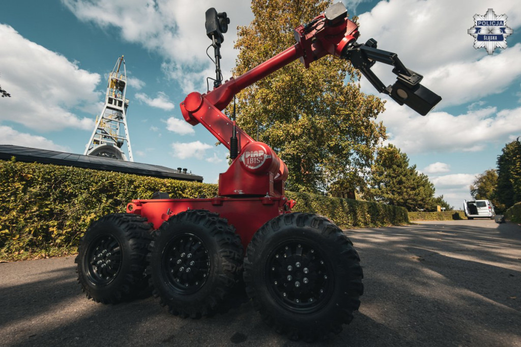 Tarnowskie Góry. Brudna bomba i poszukiwany pilot drona