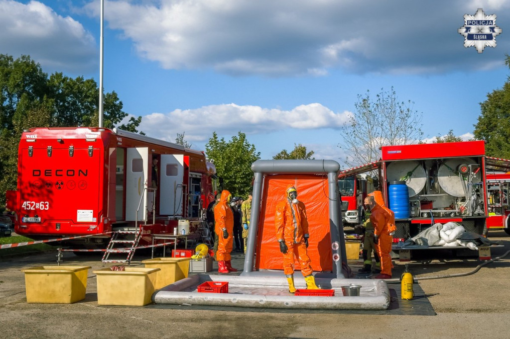 Tarnowskie Góry. Brudna bomba i poszukiwany pilot drona