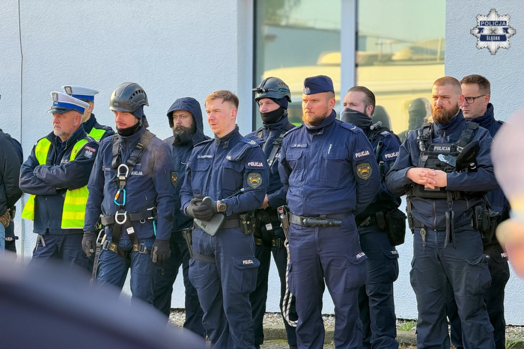 Tarnowskie Góry. Brudna bomba i poszukiwany pilot drona
