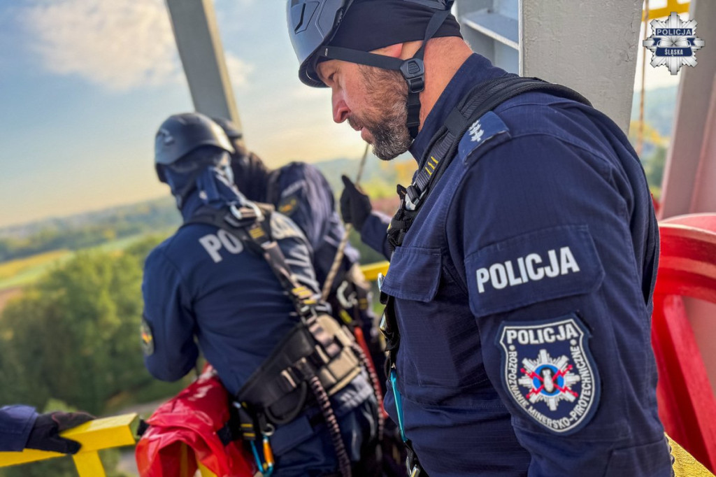 Tarnowskie Góry. Brudna bomba i poszukiwany pilot drona