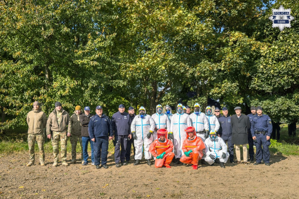 Tarnowskie Góry. Brudna bomba i poszukiwany pilot drona