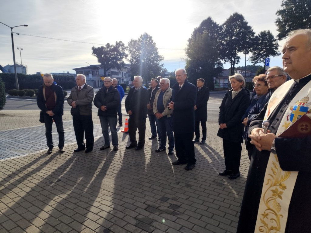 Upamiętnia powstanie „Solidarności” w Kaletach