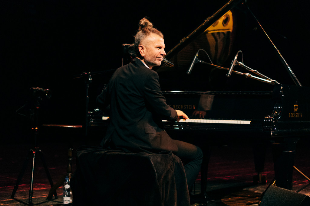 Adam Snopek - tarnogórski pianista uniwersalny