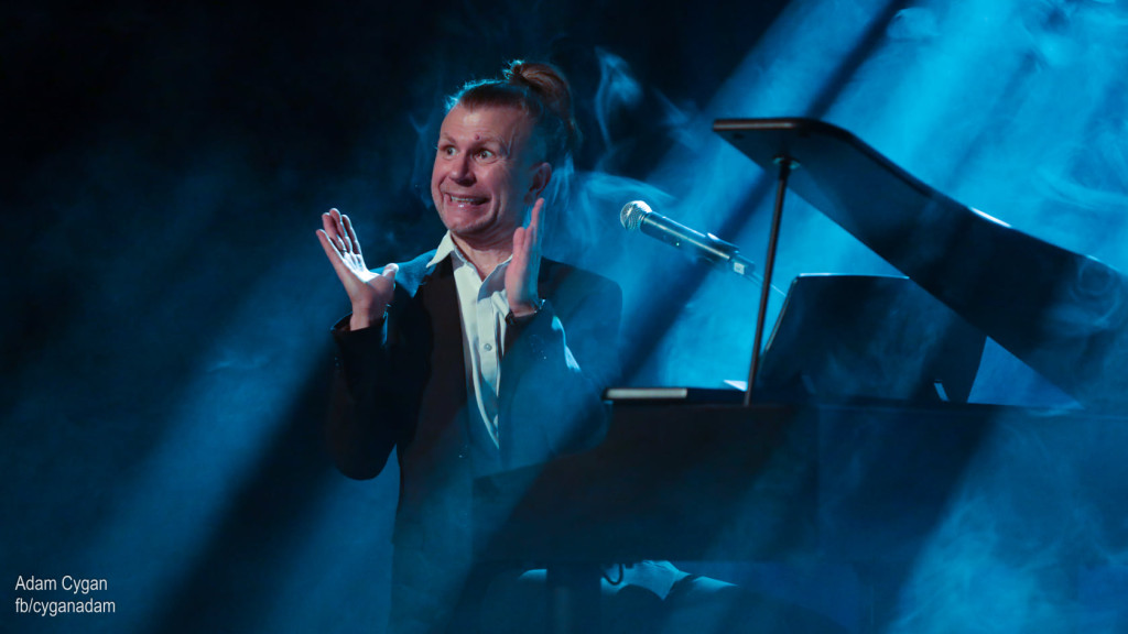 Adam Snopek - tarnogórski pianista uniwersalny