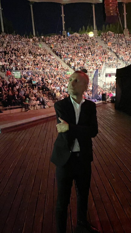 Adam Snopek - tarnogórski pianista uniwersalny