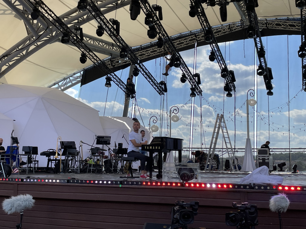 Adam Snopek - tarnogórski pianista uniwersalny