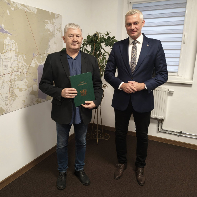 Świerklaniec. Nagrody dla dyrektorów i nauczycieli