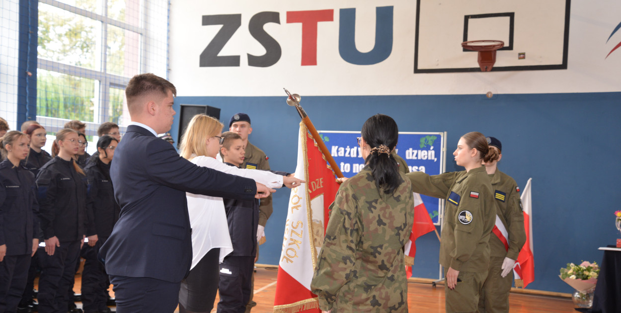 Ślubowanie i święto nauczycieli w Kolejówce