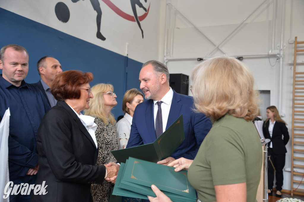 Ślubowanie i święto nauczycieli w Kolejówce