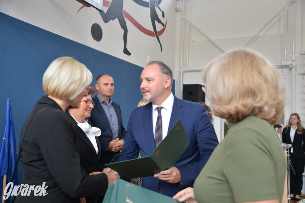 Ślubowanie i święto nauczycieli w Kolejówce