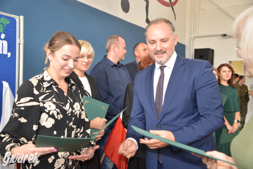 Ślubowanie i święto nauczycieli w Kolejówce