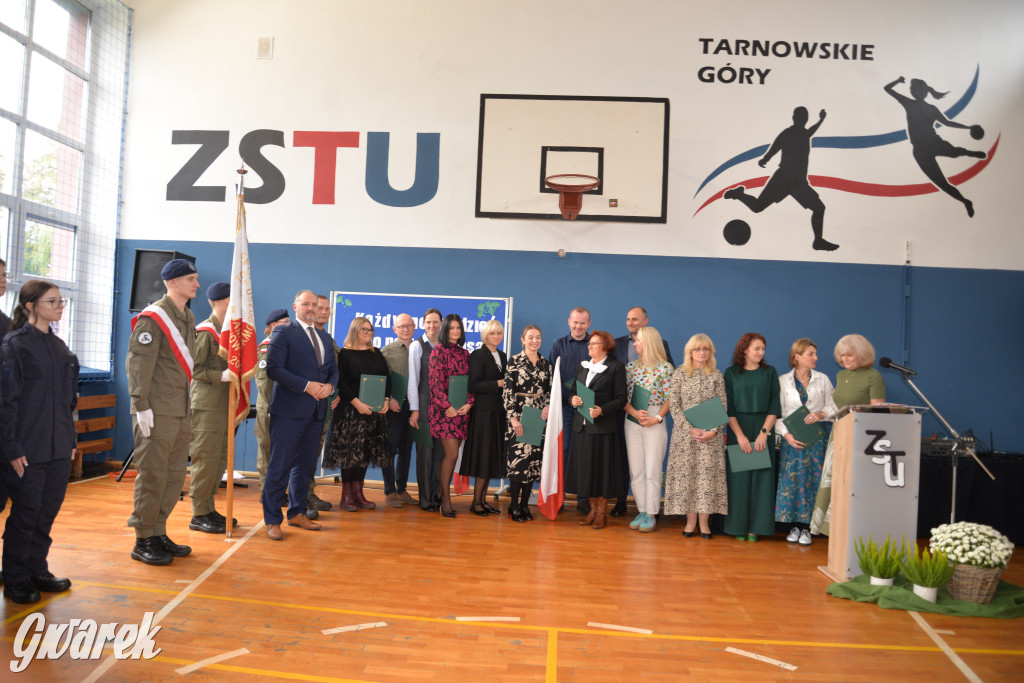 Ślubowanie i święto nauczycieli w Kolejówce