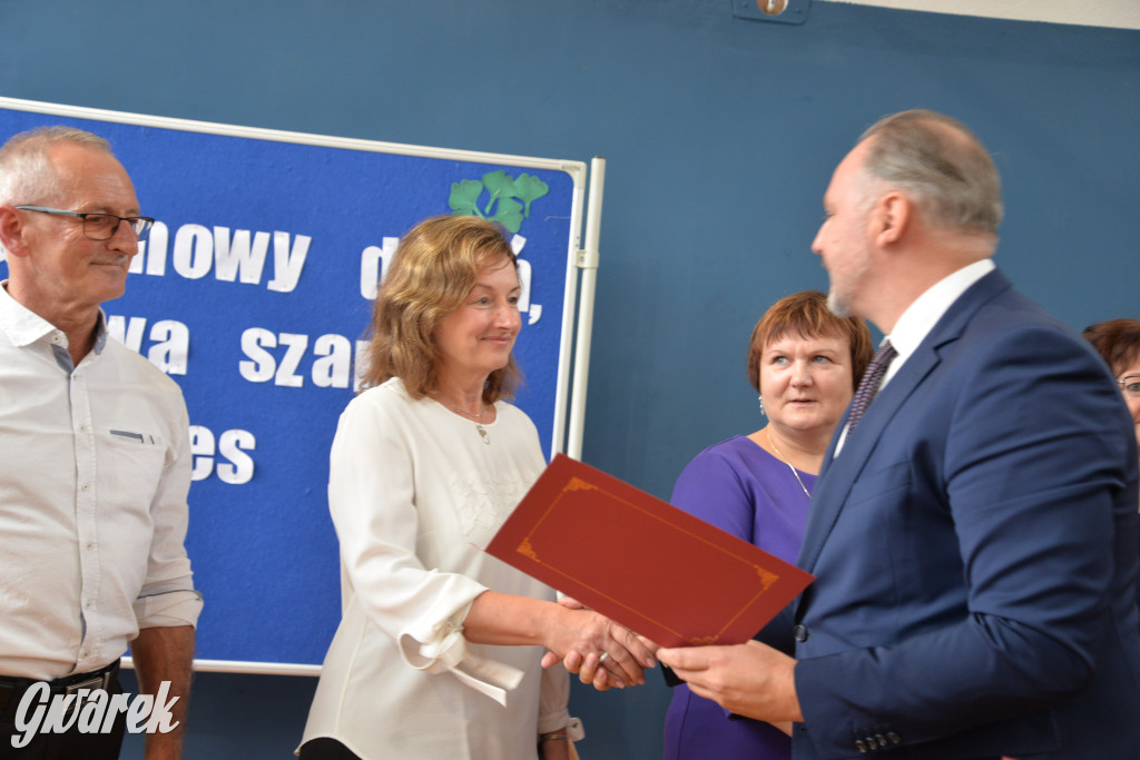 Ślubowanie i święto nauczycieli w Kolejówce