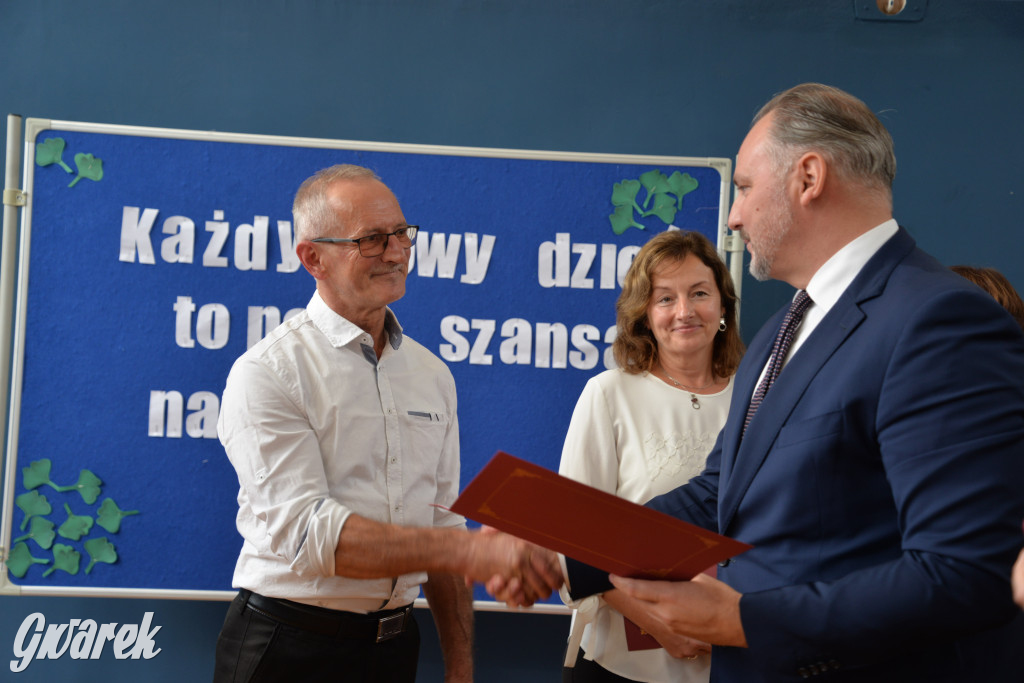 Ślubowanie i święto nauczycieli w Kolejówce