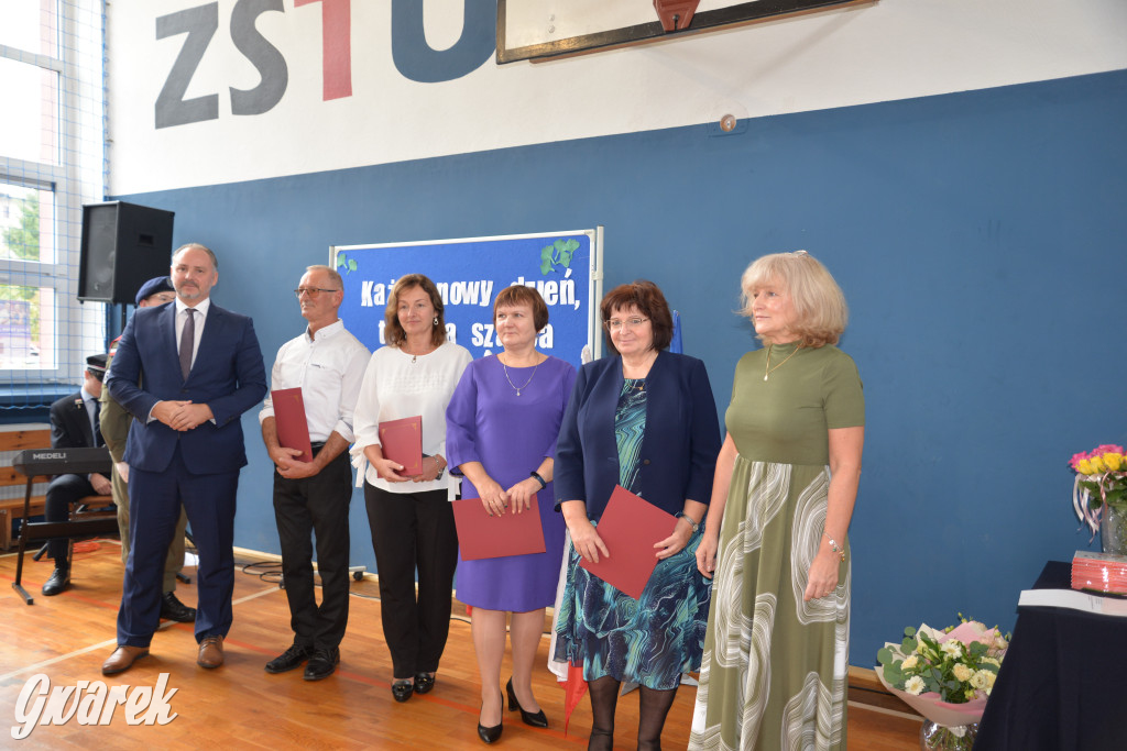 Ślubowanie i święto nauczycieli w Kolejówce