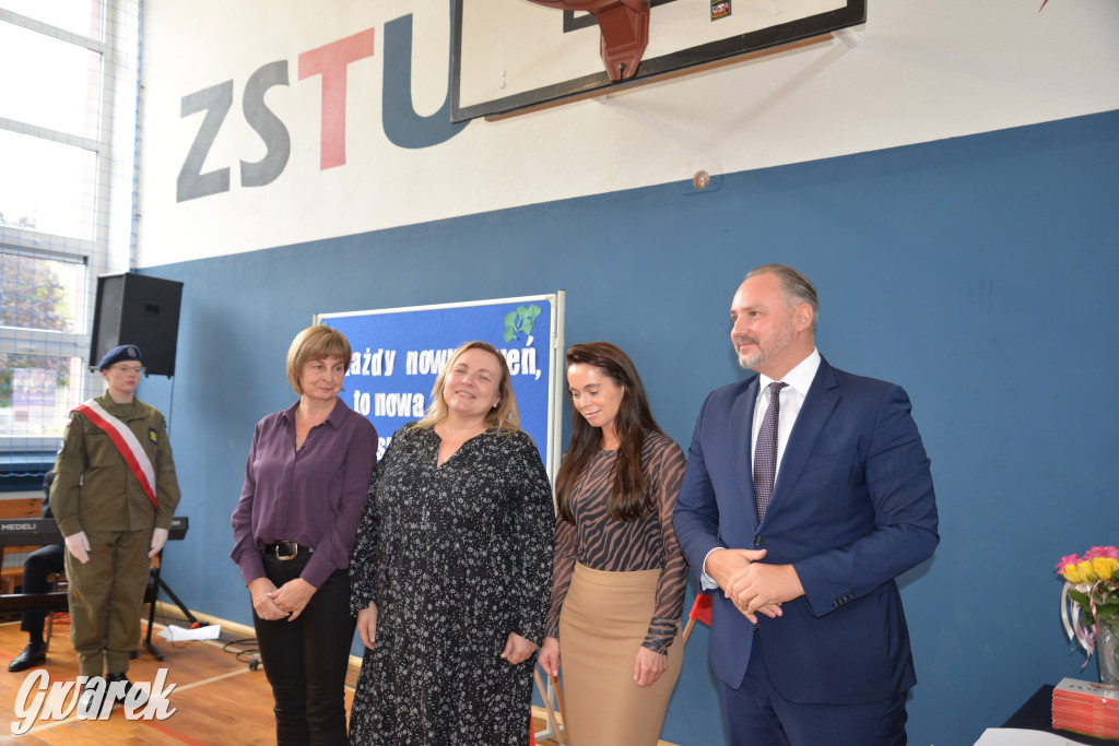 Ślubowanie i święto nauczycieli w Kolejówce