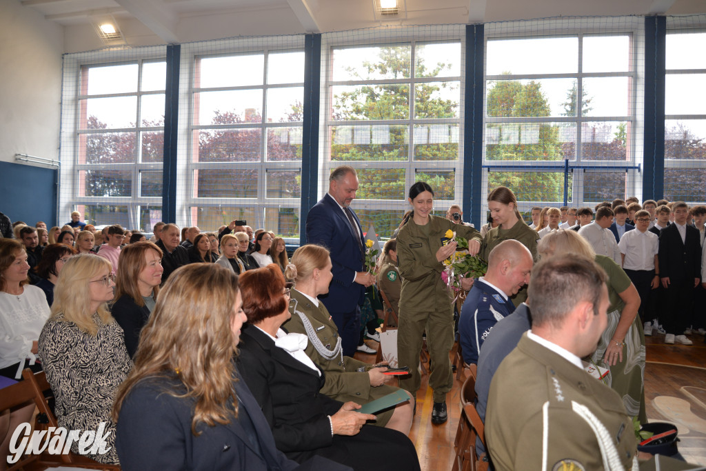 Ślubowanie i święto nauczycieli w Kolejówce