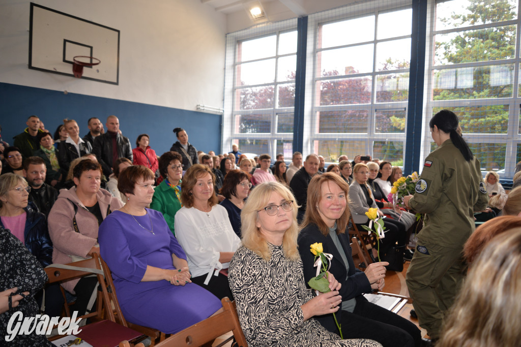 Ślubowanie i święto nauczycieli w Kolejówce