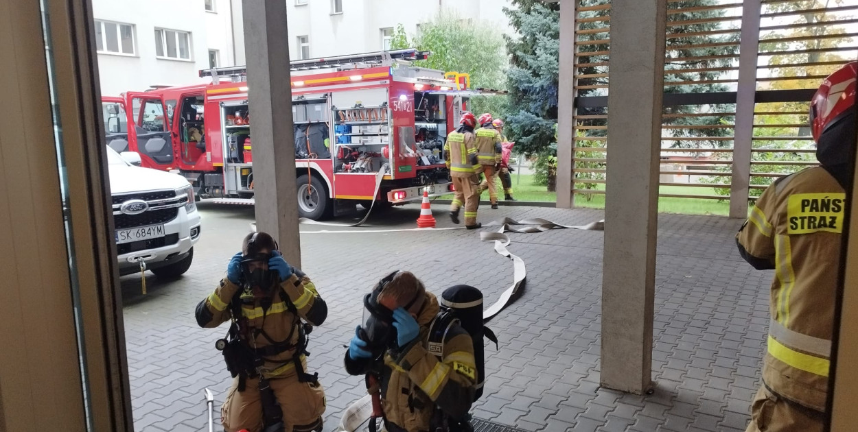 Strażacy w Piekarskim Centrum Medycznym