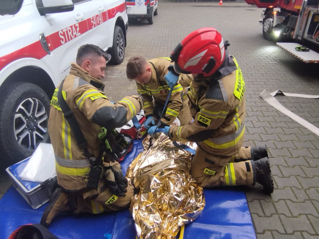 Strażacy w Piekarskim Centrum Medycznym