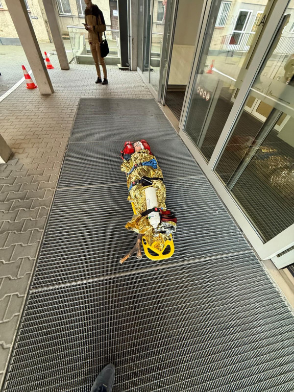 Strażacy w Piekarskim Centrum Medycznym