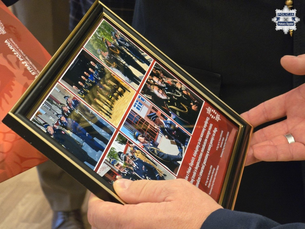 Zmiana warty w policji w Piekarach Śląskich