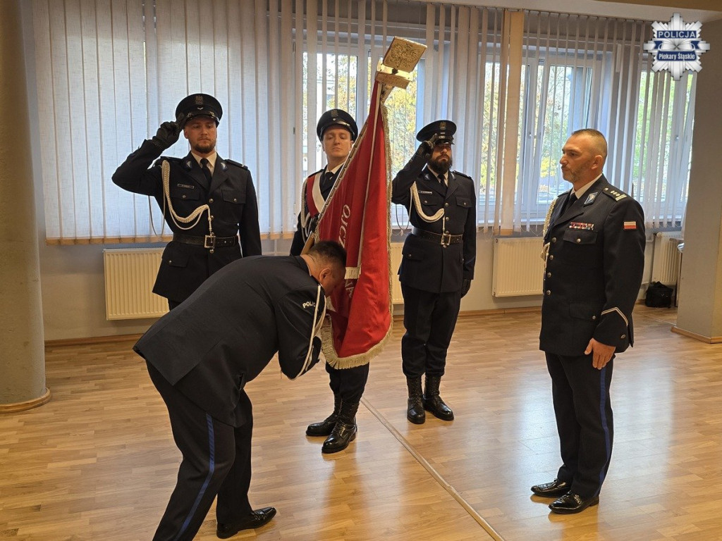 Zmiana warty w policji w Piekarach Śląskich