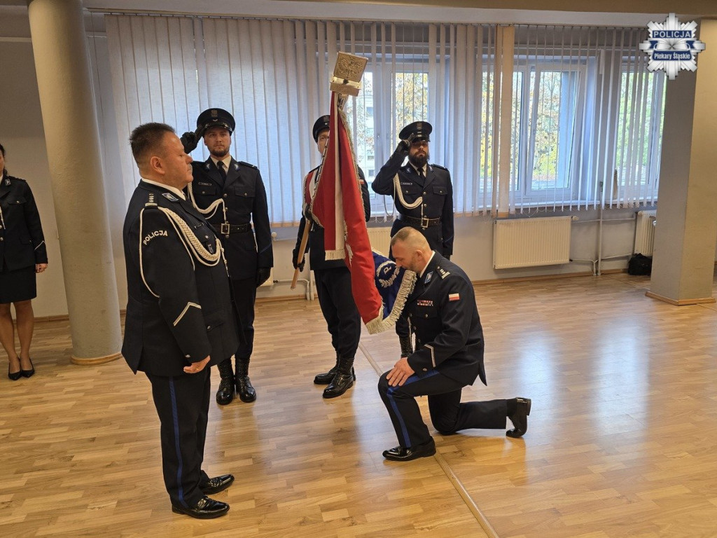 Zmiana warty w policji w Piekarach Śląskich