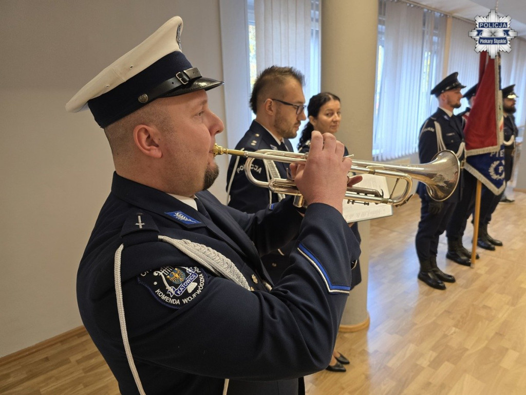 Zmiana warty w policji w Piekarach Śląskich