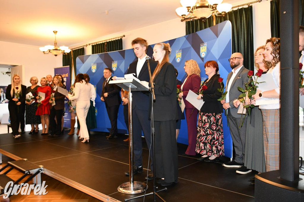 Powiatowy Dzień Edukacji Narodowej w pałacu w Nakle Śl.