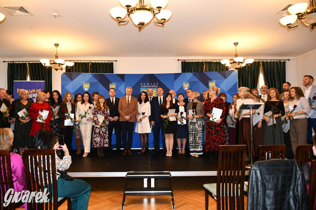 Powiatowy Dzień Edukacji Narodowej w pałacu w Nakle Śl.