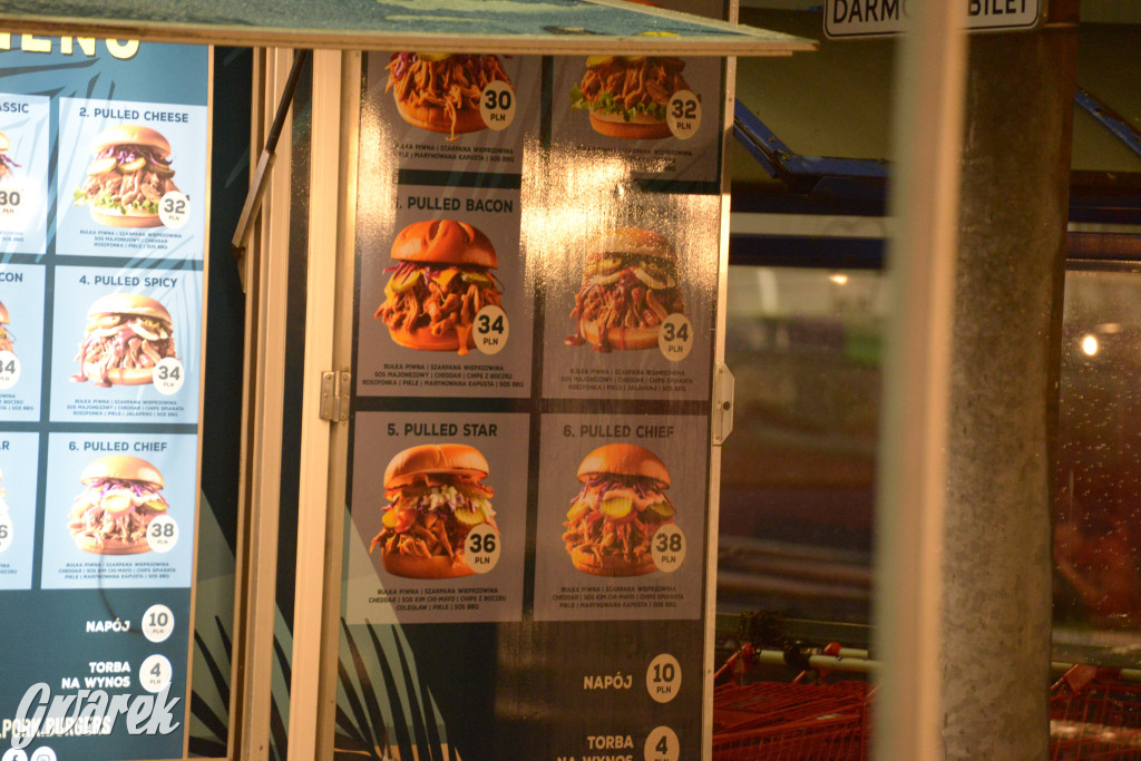 Żarciowozy w Tarnowskich Górach. Co i za ile?