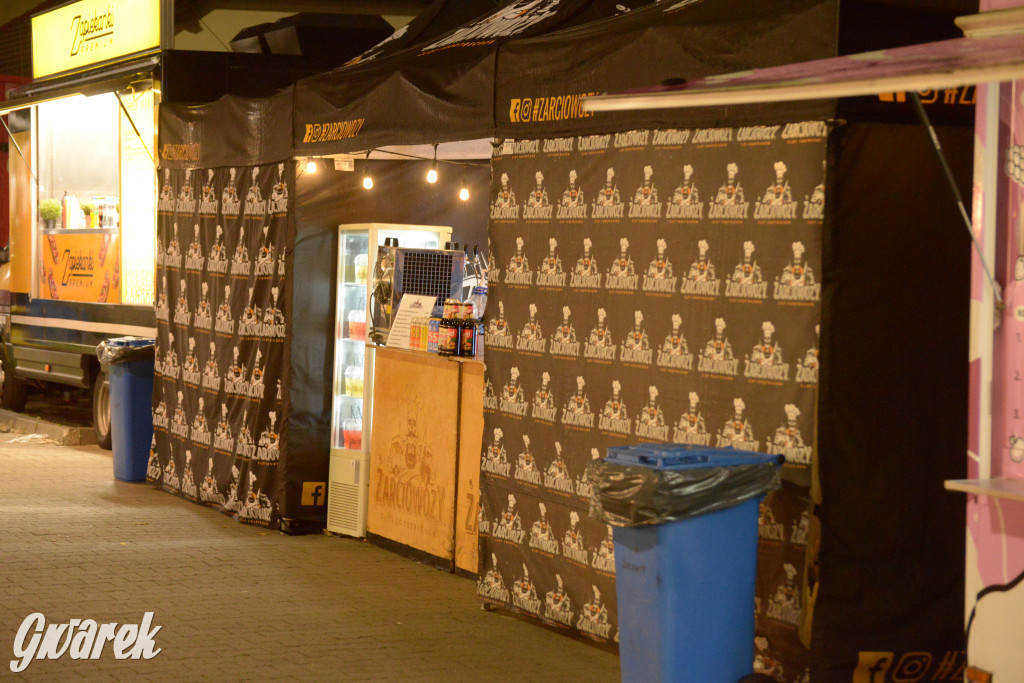 Żarciowozy w Tarnowskich Górach. Co i za ile?