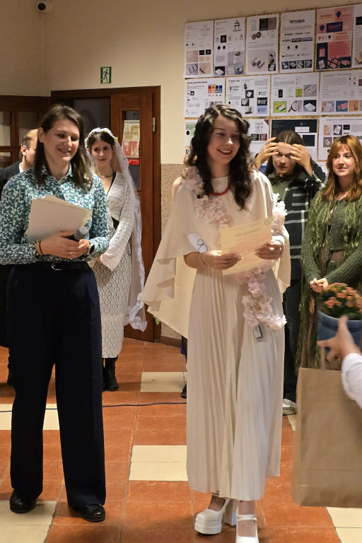 Drzewa, konkurs i pokaz mody