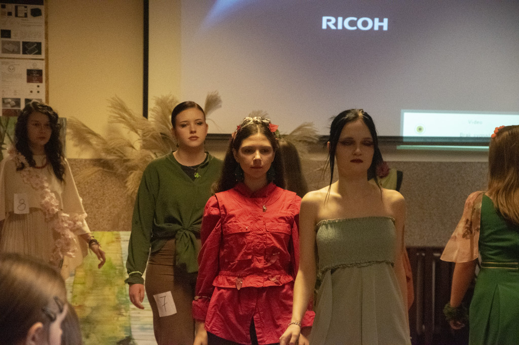 Drzewa, konkurs i pokaz mody