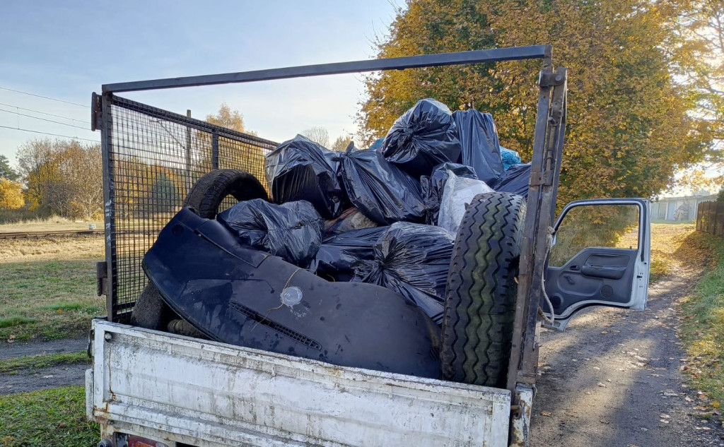 Misja sprzątanie. Tarnogórzanin zakasał rękawy