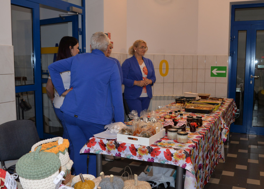 Tarnowskie Góry. ZUS dla seniorów, smakołyki i zdrowie