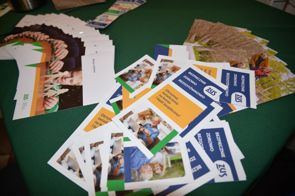 Tarnowskie Góry. ZUS dla seniorów, smakołyki i zdrowie