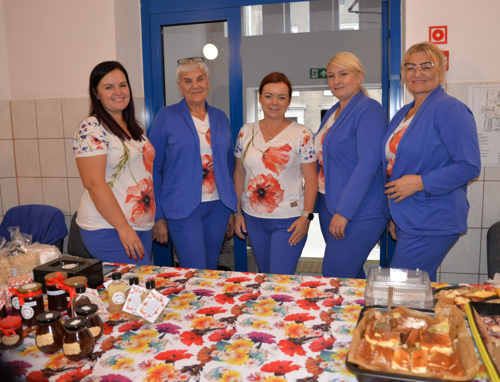 Tarnowskie Góry. ZUS dla seniorów, smakołyki i zdrowie