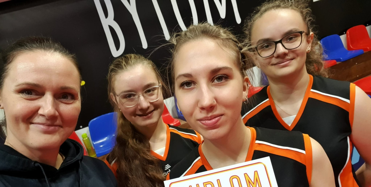 Tarnowskie Góry. Brawa dla uczennic Ekonomika