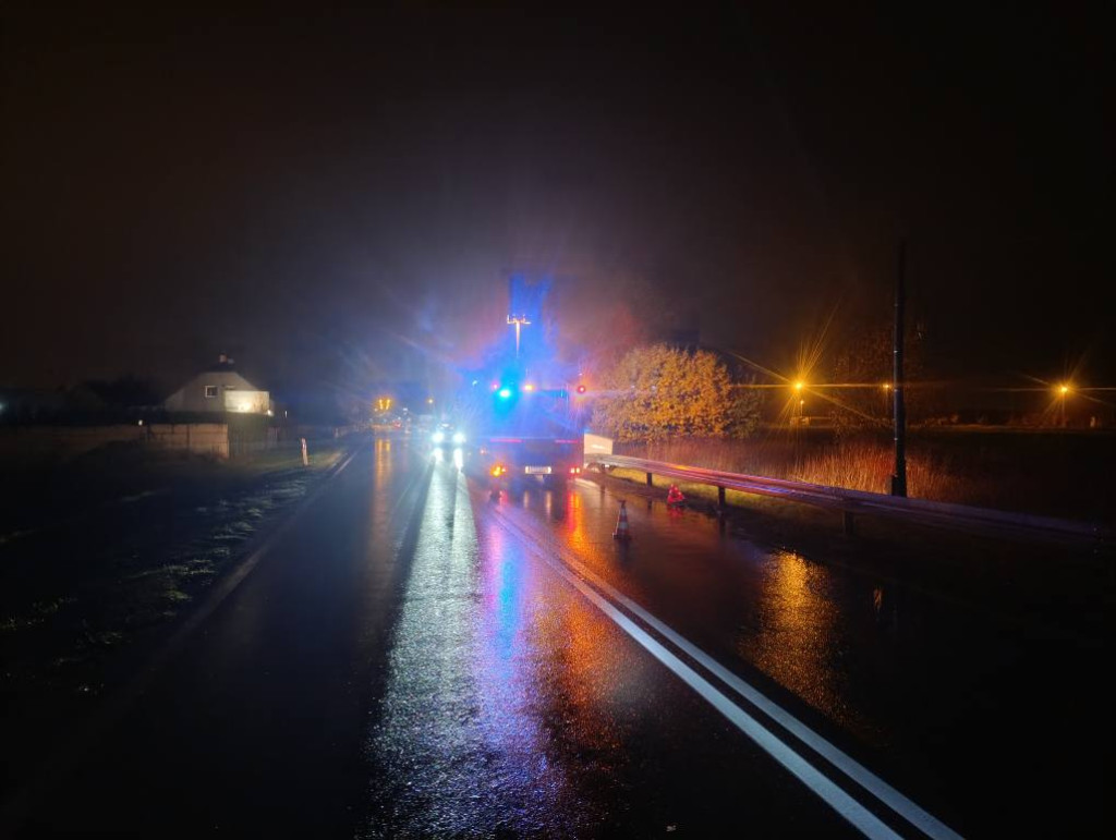 Powiat tarnogórski. Pijany, czołowe zderzenie, ranni