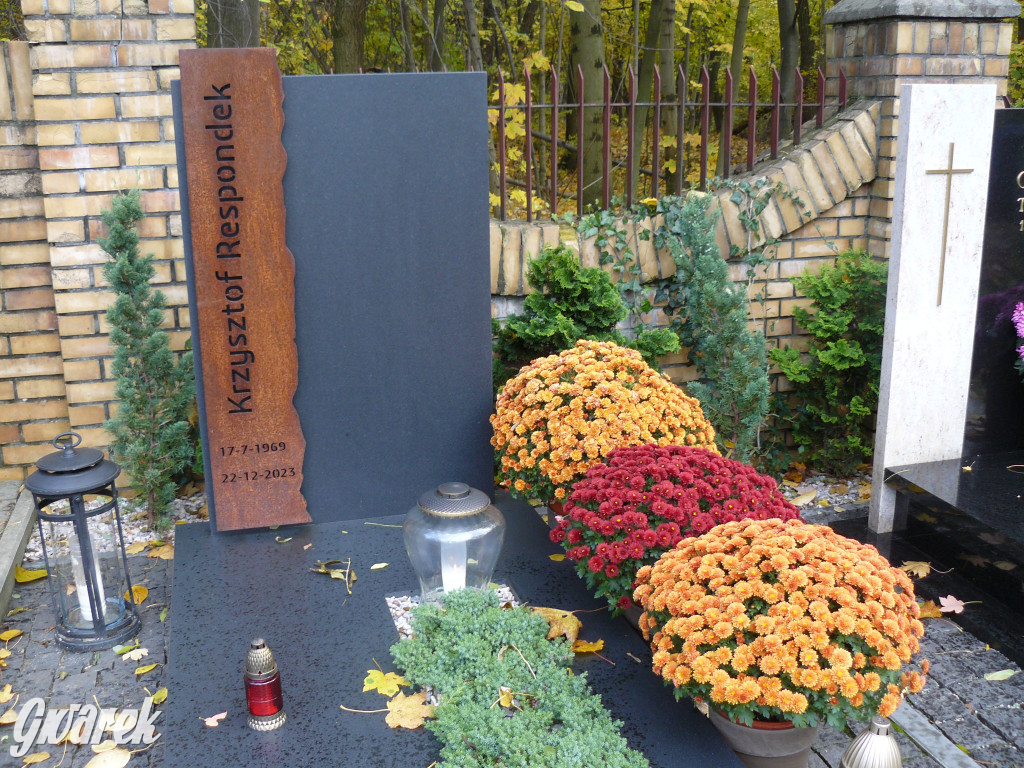 Wszystkich Świętych tuż, tuż. Ruch na cmentarzach