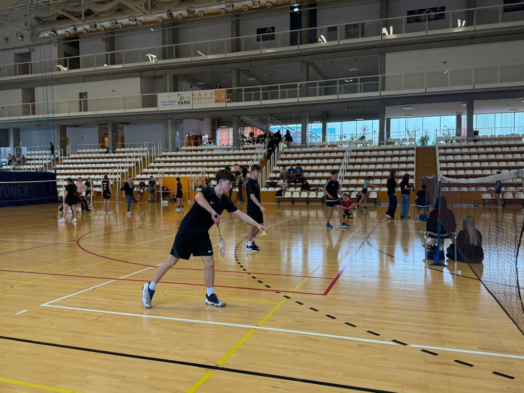 Powiat tarnogórski. Sempa i Radzionków górą