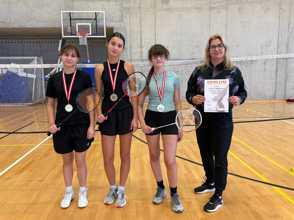 Powiat tarnogórski. Sempa i Radzionków górą