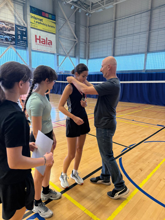 Powiat tarnogórski. Sempa i Radzionków górą