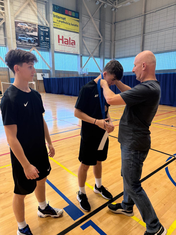 Powiat tarnogórski. Sempa i Radzionków górą