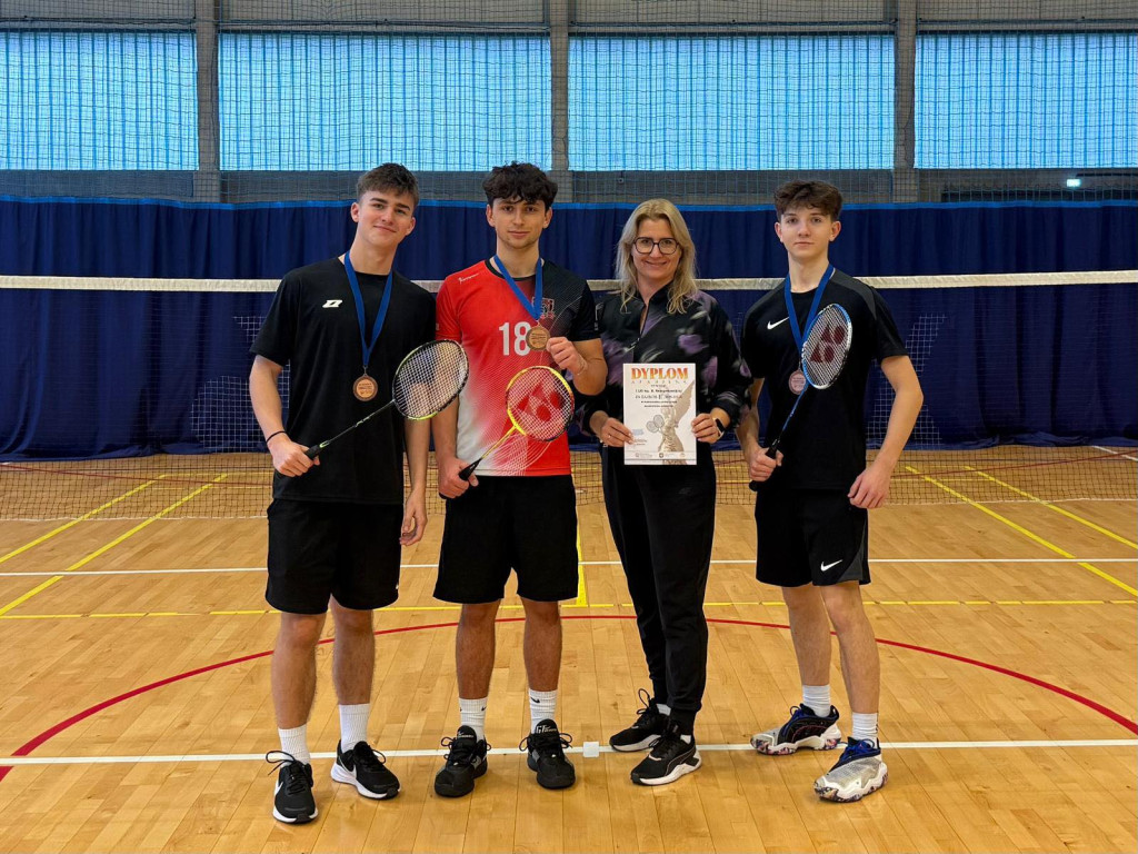 Powiat tarnogórski. Sempa i Radzionków górą