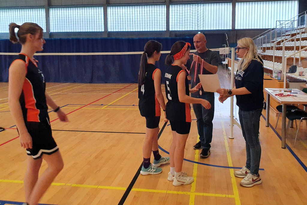 Powiat tarnogórski. Sempa i Radzionków górą